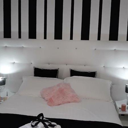 Alderi Hotel Matera Luaran gambar